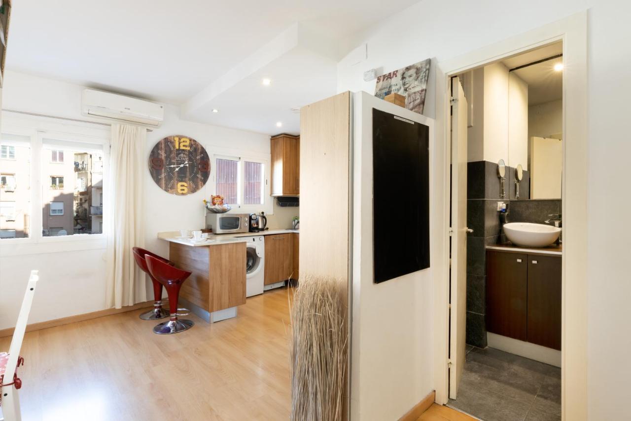 Cute Apartment In Sants Station With Hbo & Alexa & Ac Barcelona Exterior foto